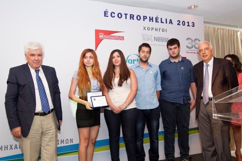 31-7-2013 2 foto-ypourgos Ecotrophelia-3