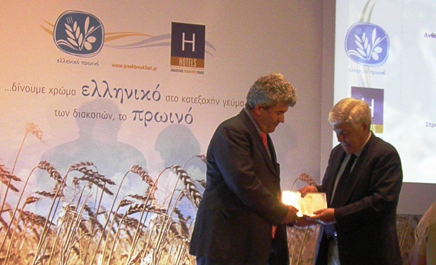 10-6-2013 Ypourgos-EllinikoProino1