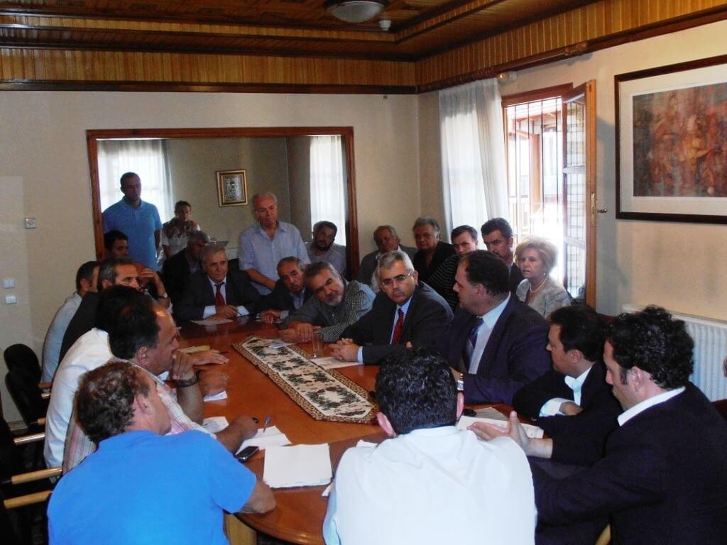 foto1 typos011013 xarak