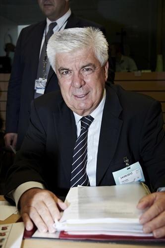 foto_typos270912_tsaftaris